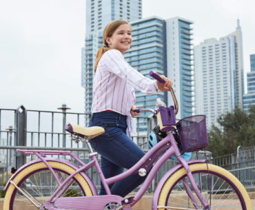 Image of Huffy 24” Nel Lusso Girls’ Cruiser Bike